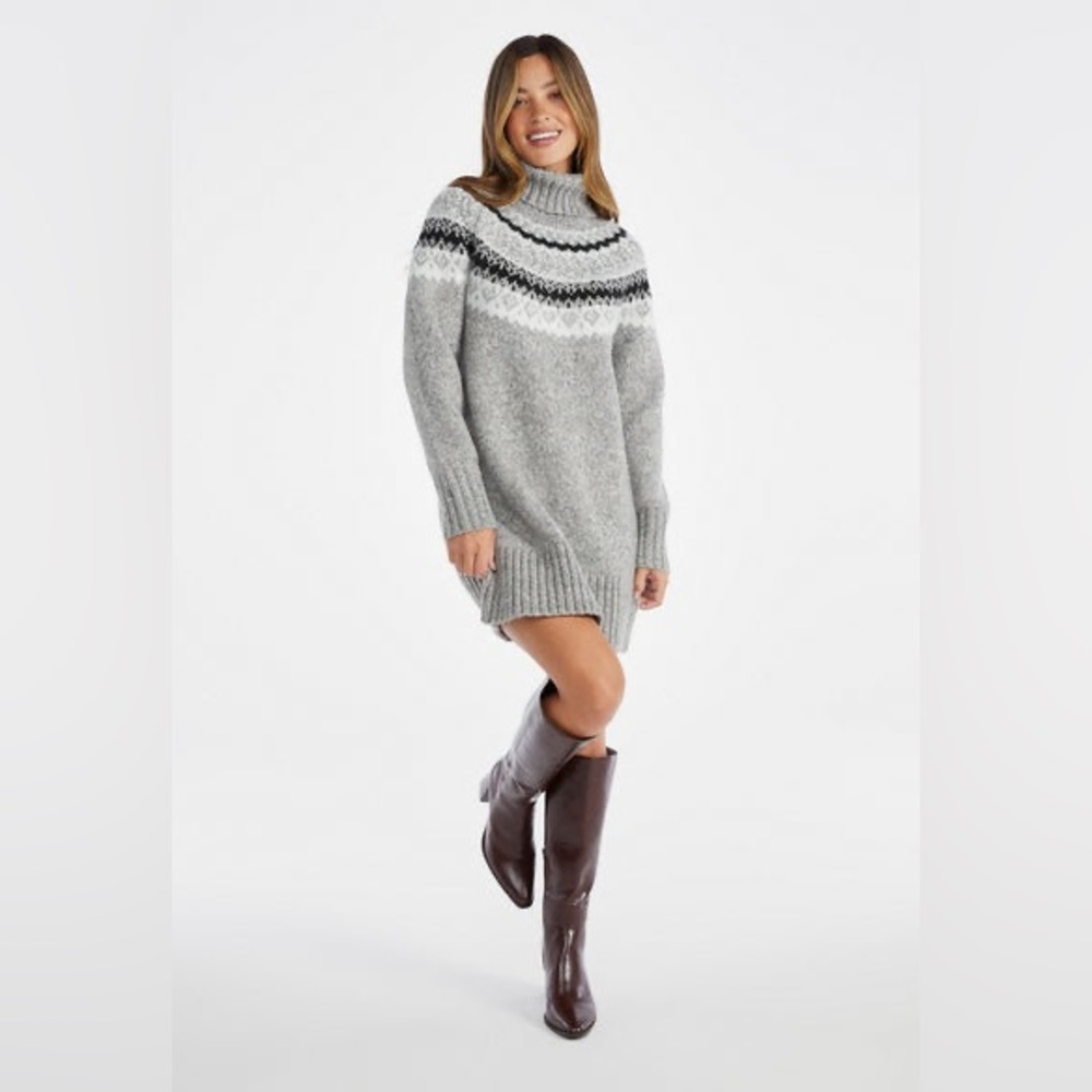 JustFab Gray Long Sleeve Sweater Dress